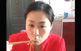 娱乐吃瓜酱东北朋友,东北朋友带你领略娱乐吃瓜酱的独特魅力