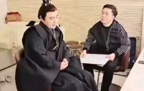 娱乐圈吃瓜采访,明星幕后故事大曝光