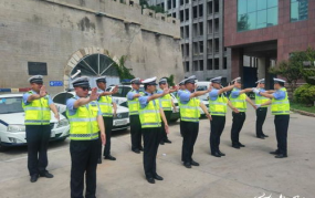 济宁公安局交警支队,守护平安，优化交通，服务民生”