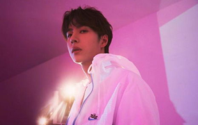 吃瓜娱乐圈赵丽颖王一博,娱乐圈的甜蜜瓜田