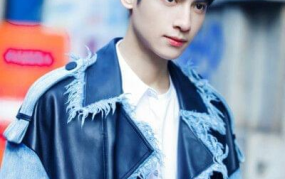 爱豆吃瓜娱乐酱罗云熙,从爱豆到瓜界新宠，揭秘他的吃瓜娱乐之路